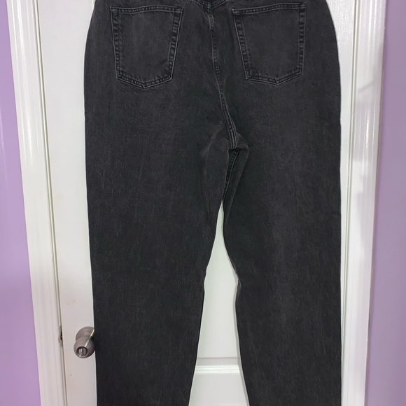 ASOS Tall High Rise Mom Jeans In Washed Black - Picture 2 of 2
